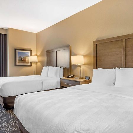 Best Western Columbia River Waterfront Hotel Астория Экстерьер фото