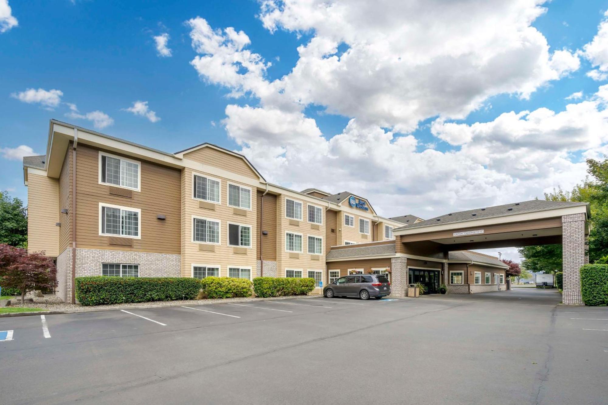 Best Western Columbia River Waterfront Hotel Астория Экстерьер фото