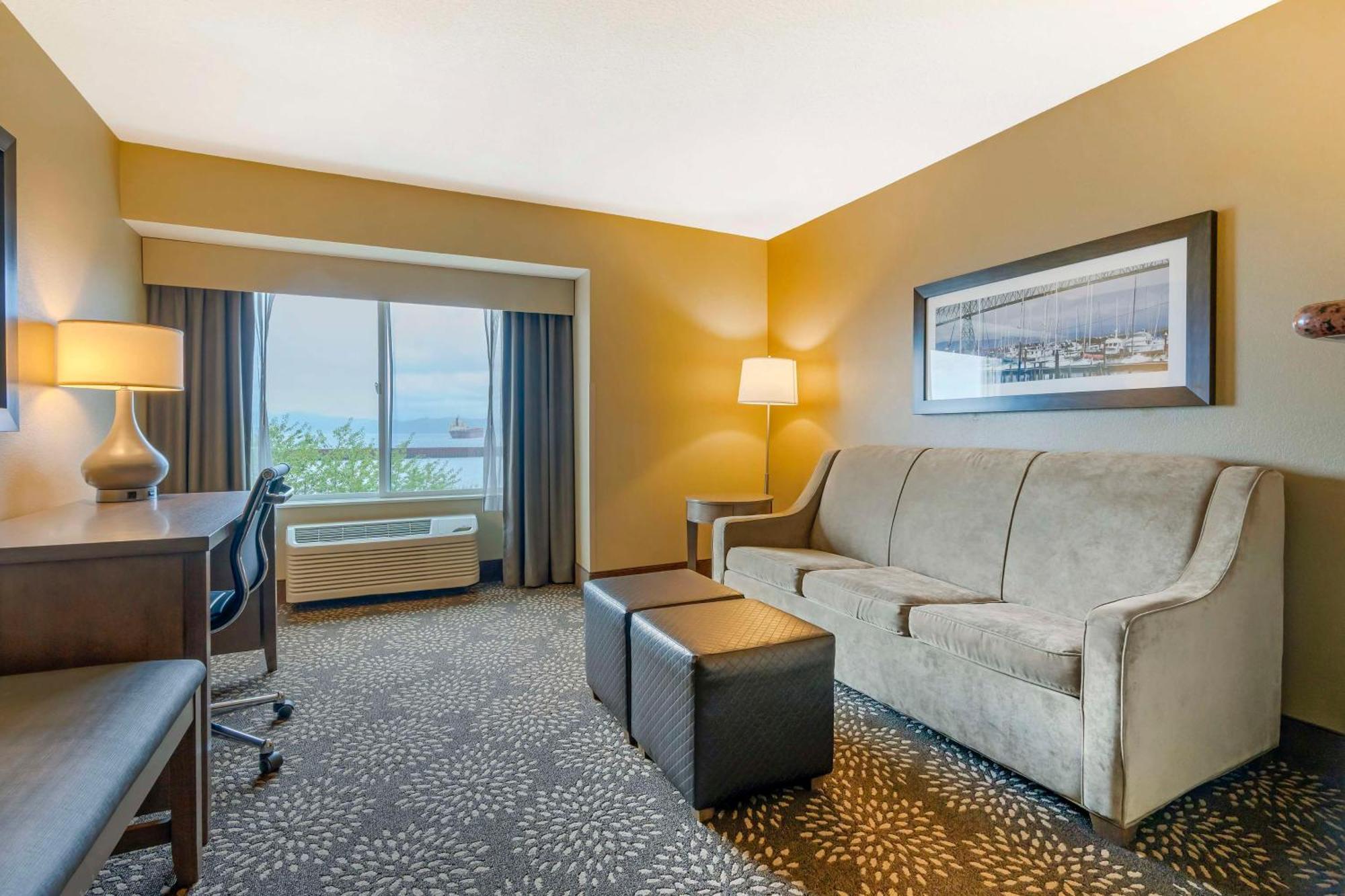 Best Western Columbia River Waterfront Hotel Астория Экстерьер фото