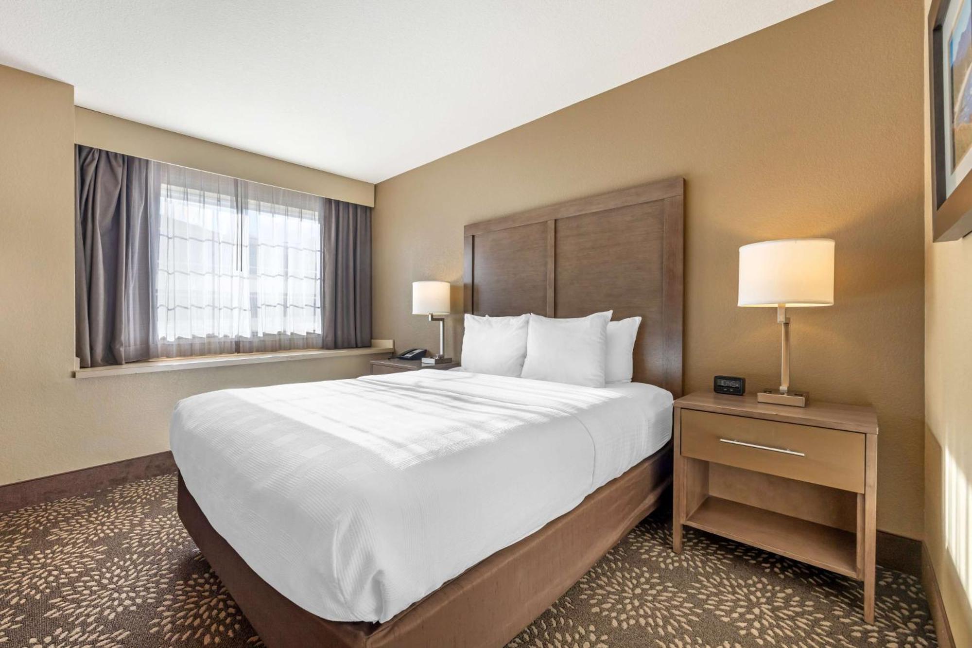 Best Western Columbia River Waterfront Hotel Астория Экстерьер фото